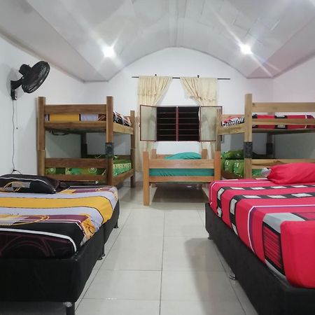 Hotel Low Cost La Dorada Ngoại thất bức ảnh
