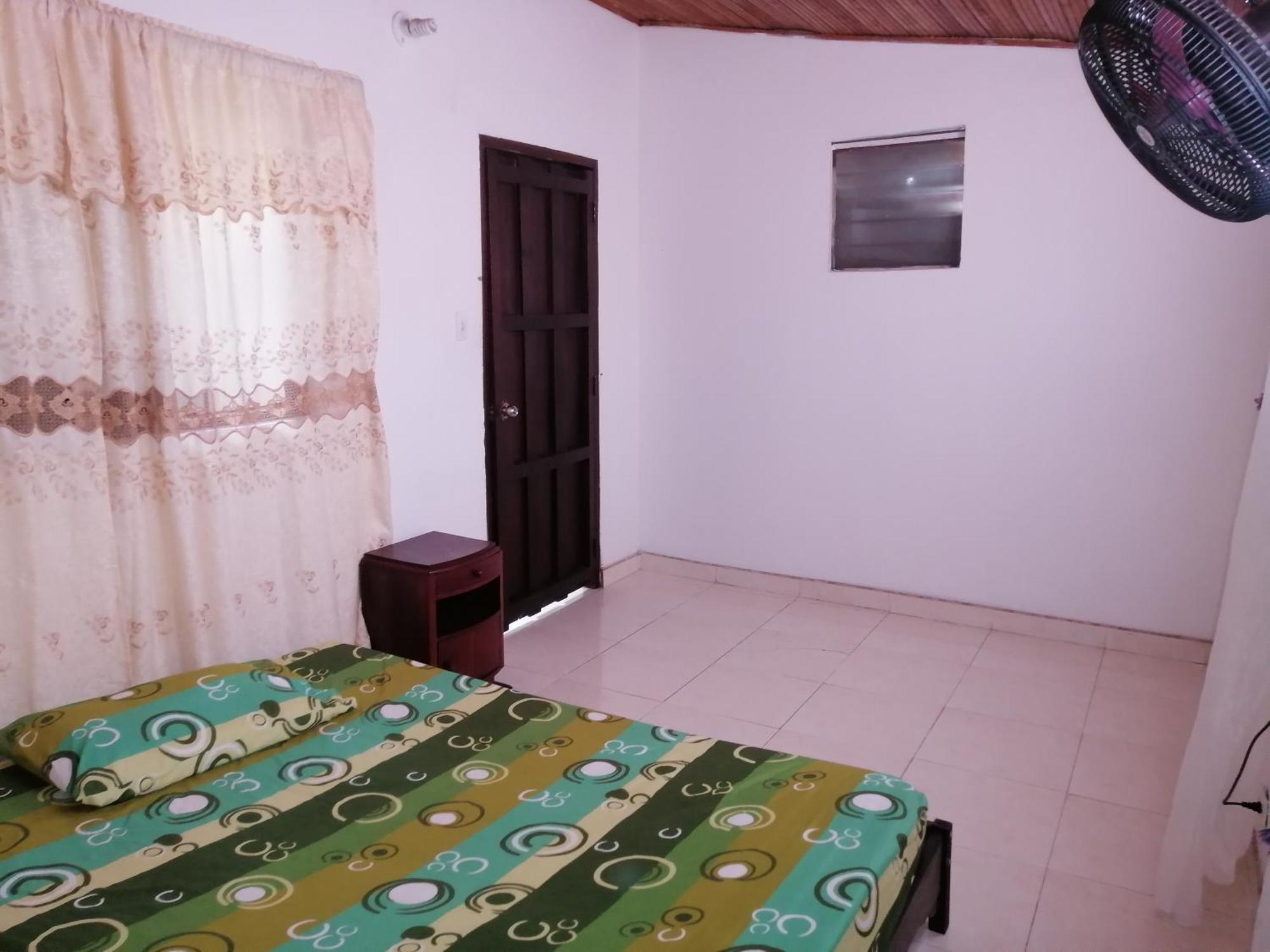 Hotel Low Cost La Dorada Ngoại thất bức ảnh