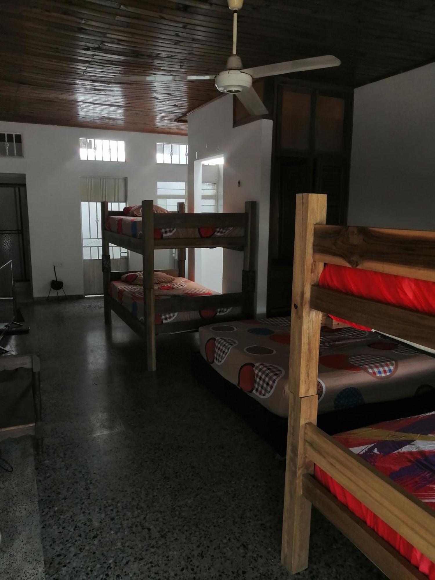 Hotel Low Cost La Dorada Ngoại thất bức ảnh