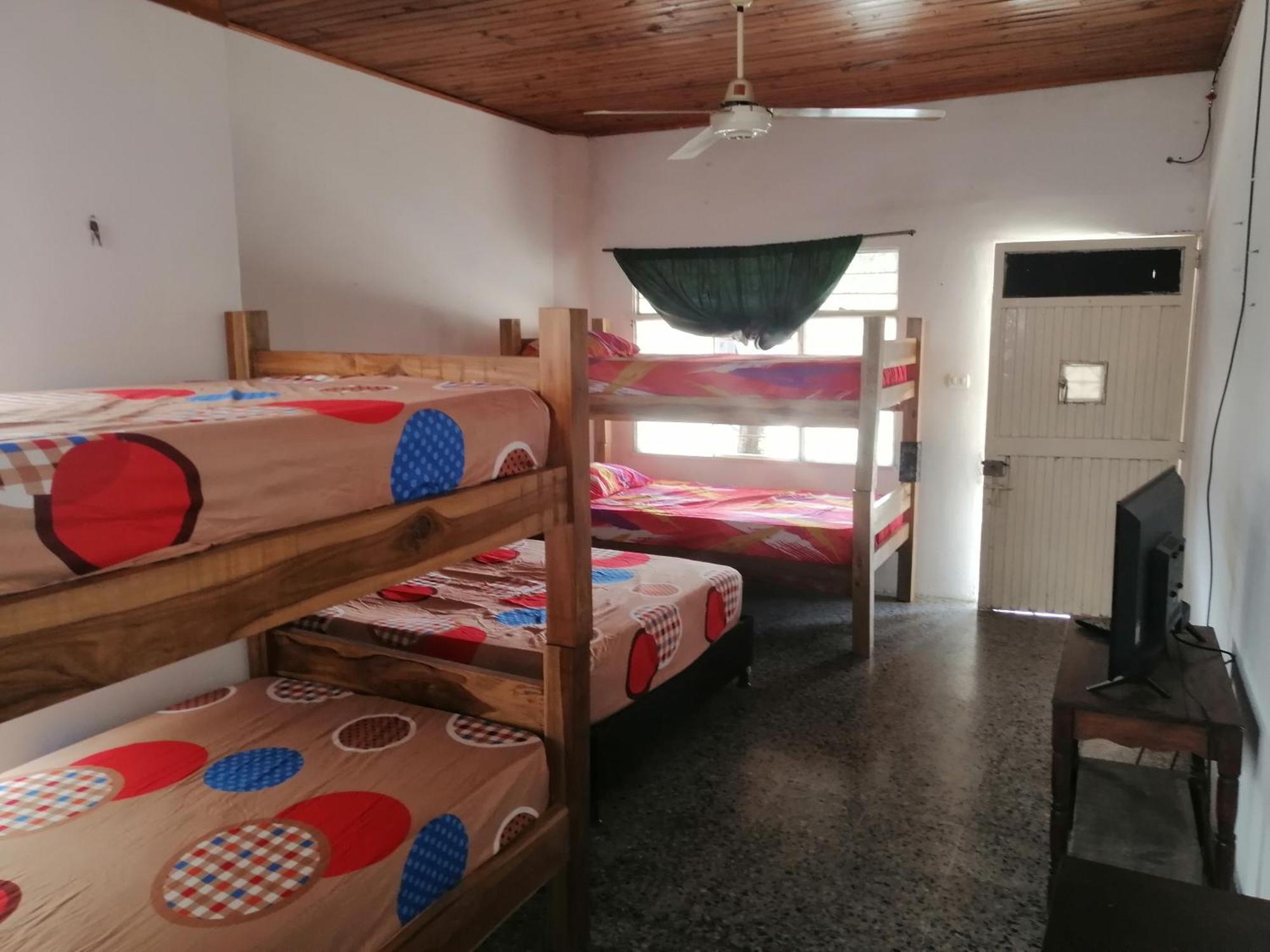 Hotel Low Cost La Dorada Ngoại thất bức ảnh