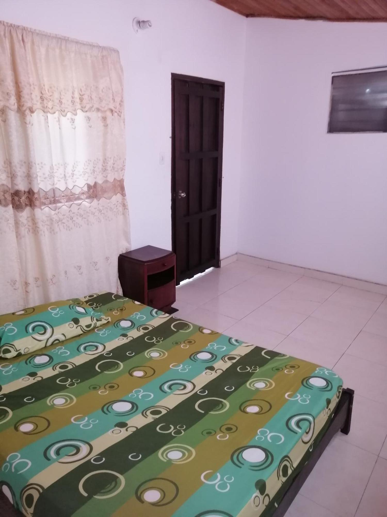 Hotel Low Cost La Dorada Ngoại thất bức ảnh