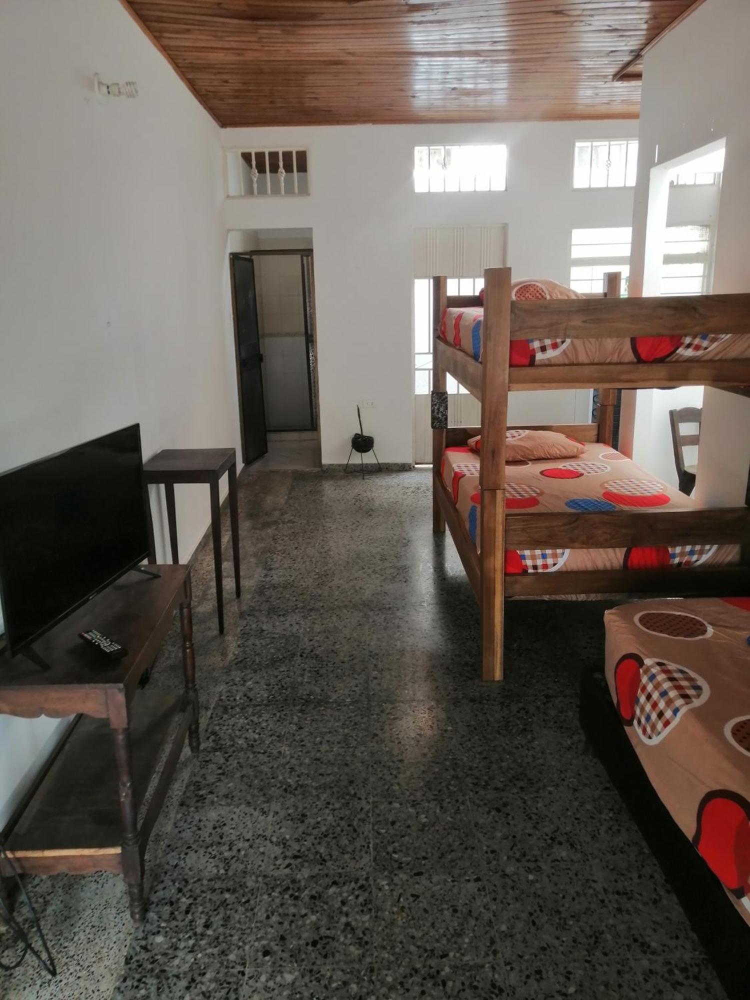 Hotel Low Cost La Dorada Ngoại thất bức ảnh